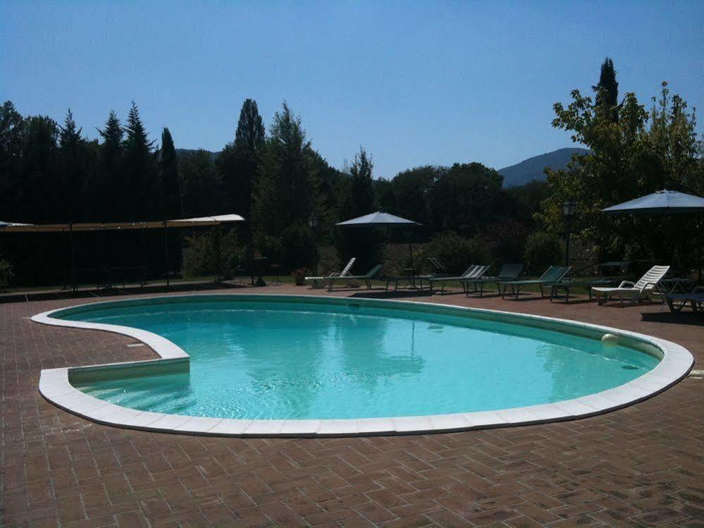Country Hotel Poggiomanente Umbertide Bagian luar foto